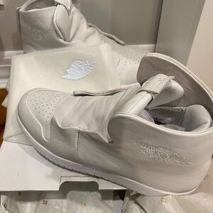 Nike Air Jordan 1 Sage XX